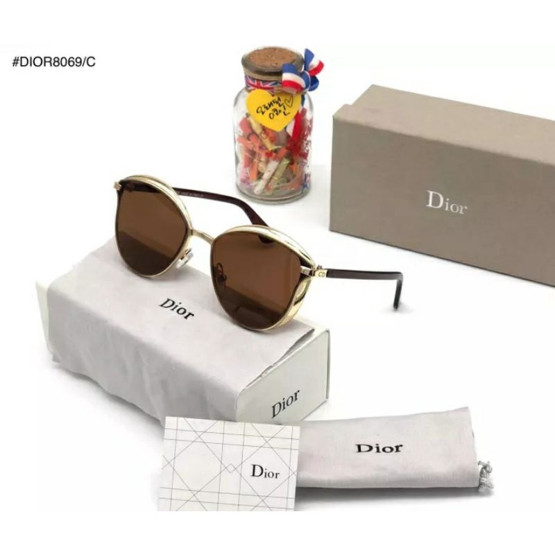 KACA MATA  GAYA WANITA TERBARU