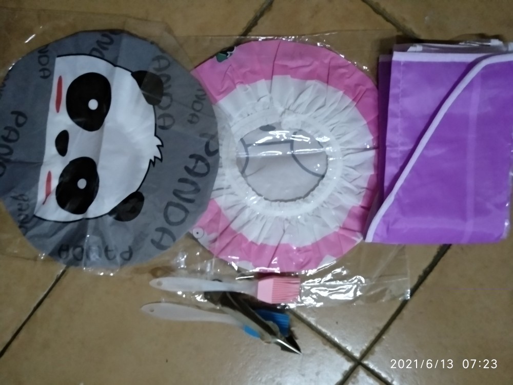 Km-38 Shower Cap Karakter Penutup Kepala Anti Air / Topi Mandi