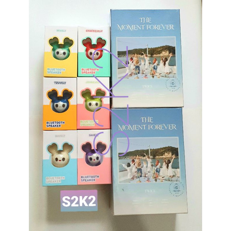 TWICE LOVELY BLUETOOTH SPEAKER DAN SEASON GREETING THE MOMENT FOREVER