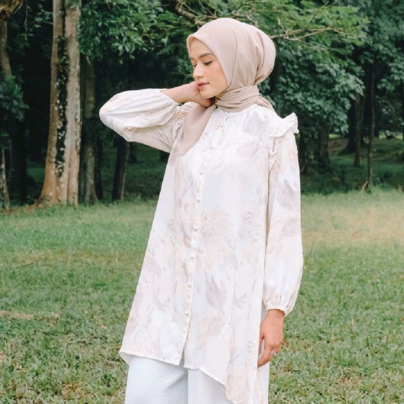 dahlia tunic Broken white size L by giyomi.id