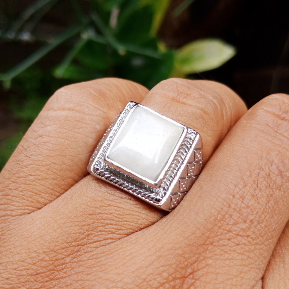 CINCIN NATURAL MG GERAK DI CUKA RING KOTAK