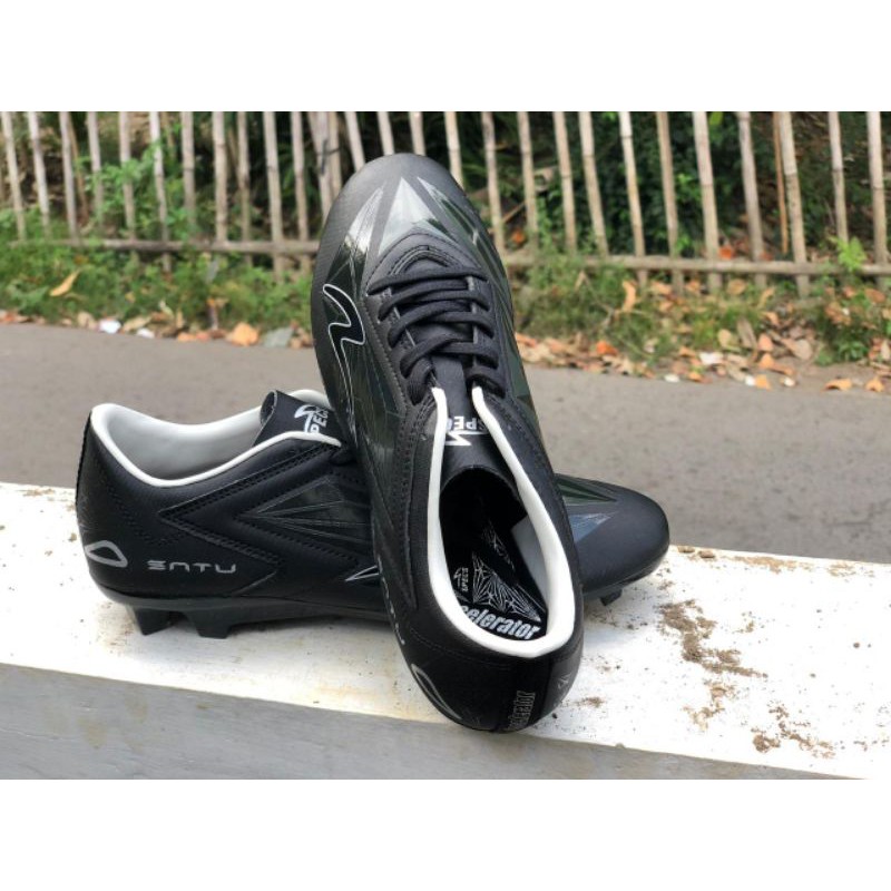 New Arrival Terbaru Sepatu Bola specs Satu Black Langsung Diskon sepatu olahraga