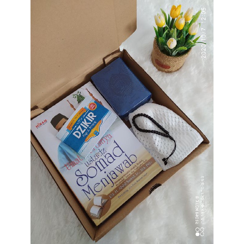 HAMPERS PAKET AL QUR'AN & BUKU UAS,GIFT/ KADO WISUDA/ KADO ULANG TAHUN