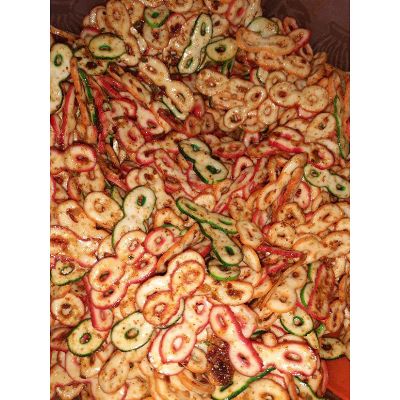 

CEMILAN PEDAS KRUCIK (KRUPUK CIKRUH) 250GRAM