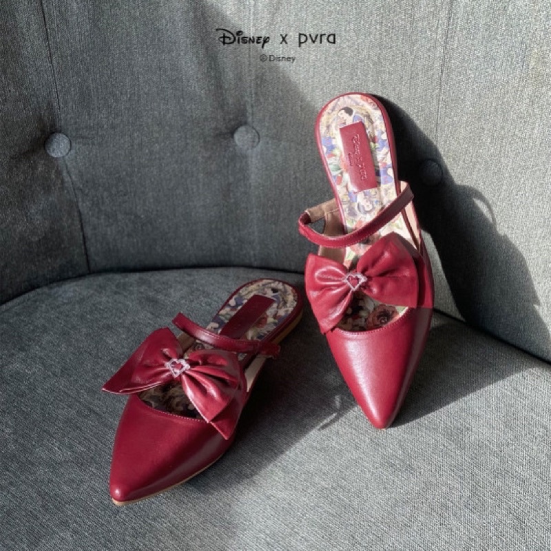 PVRA x DISNEY Snow White Maroon Size 39