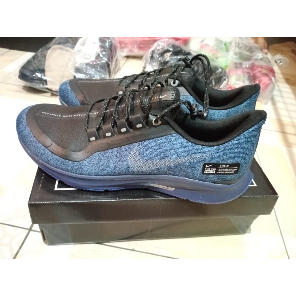 ORIGINAL PREMIUM Nike Run Utility Pegasus 35 Shield NAVY