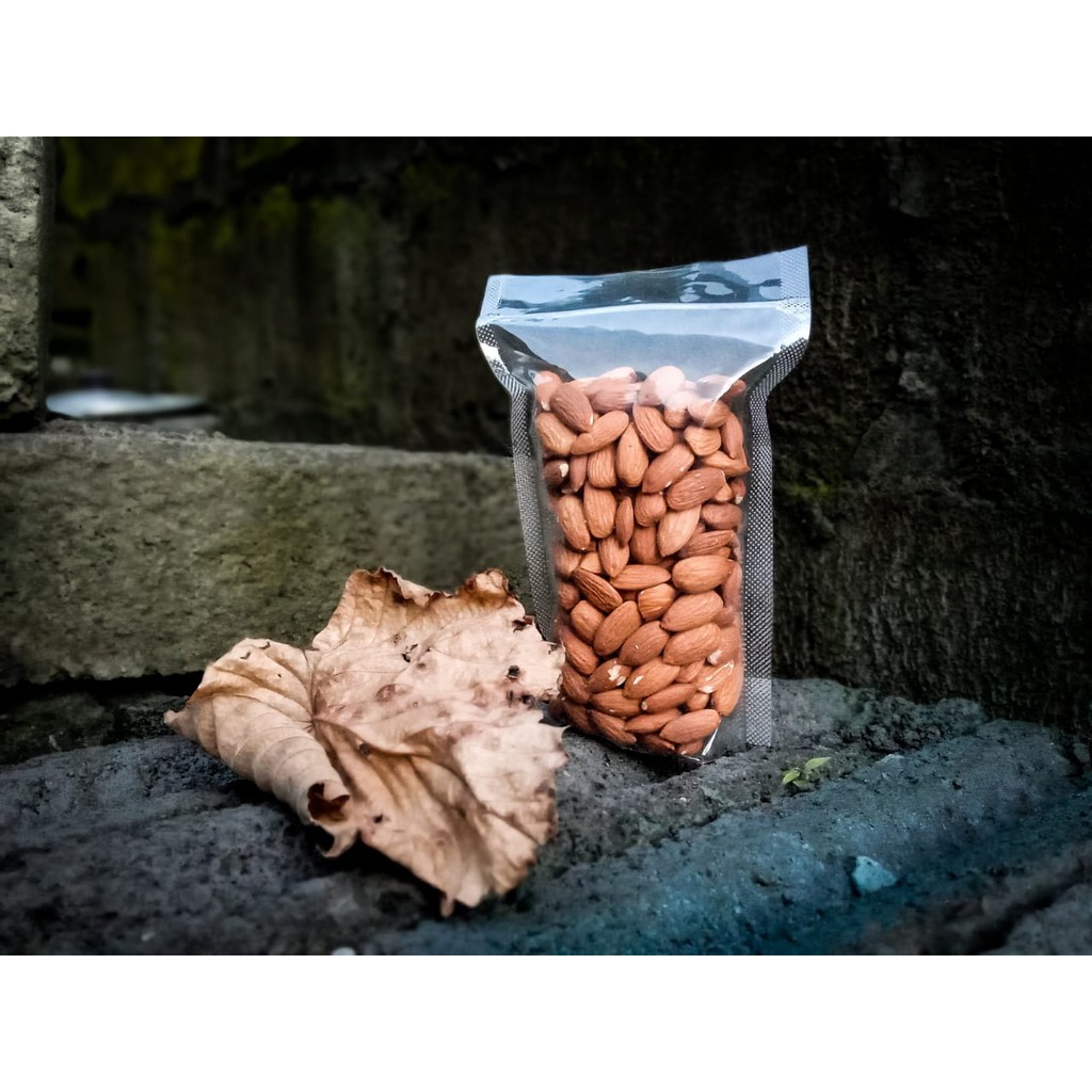 

Kacang Almond Kupas