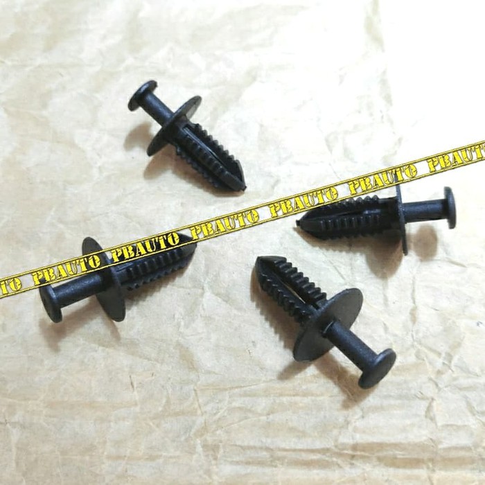 Order Langsung Kancing Fender Mercedes Benz Universal / Rivet w203 w211 w204 w212 Diskon