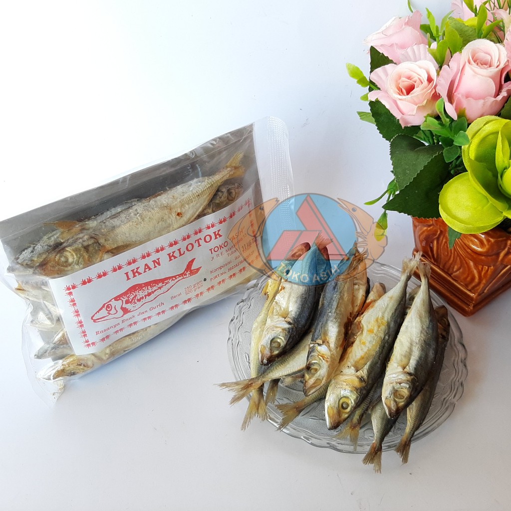 

Ikan Asin Klotok / Ikan Asin Layang 250gr (Mentah) - Toko Asih / Gereh / Gerih