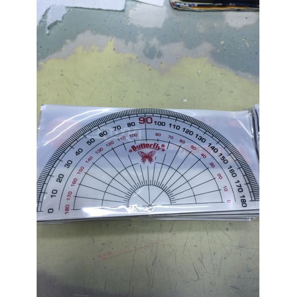 

Penggaris Busur Butterfly 180 Derajat atk