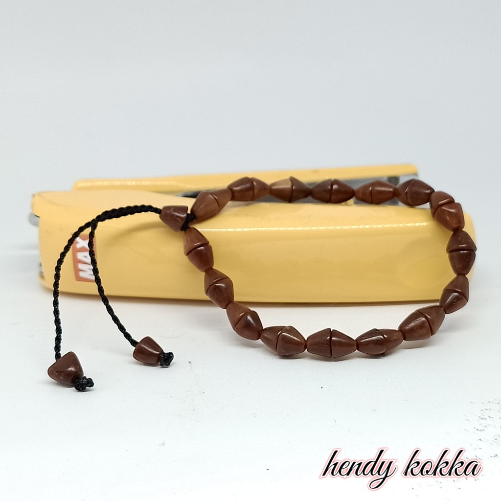 gelang kokka kaukah tangkup coklat