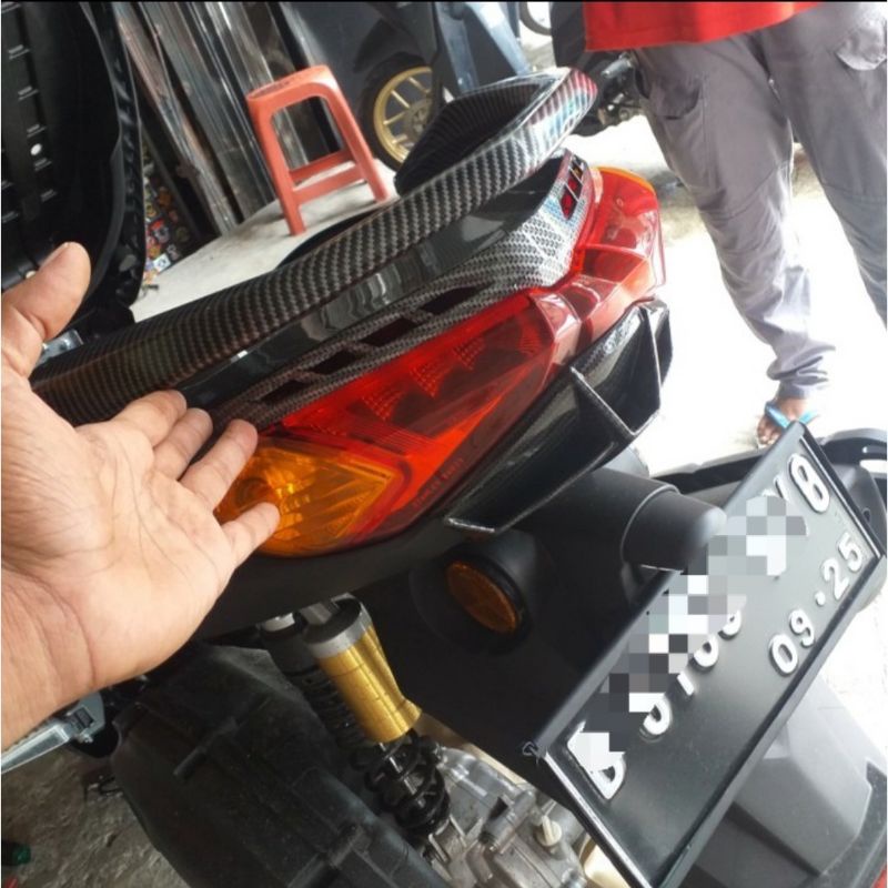 aksesoris Cover carbon Nemo Cvt Filter Hawa Pijakan Body Cover Lampu Bawah Winglet Dasbor Radiator Cover Behel Cover Laci Ducktail Cover Sen Depan Tameng Depan Cover Bensin Cover stang Cover Knalpot new nmax 2020 2021 2022