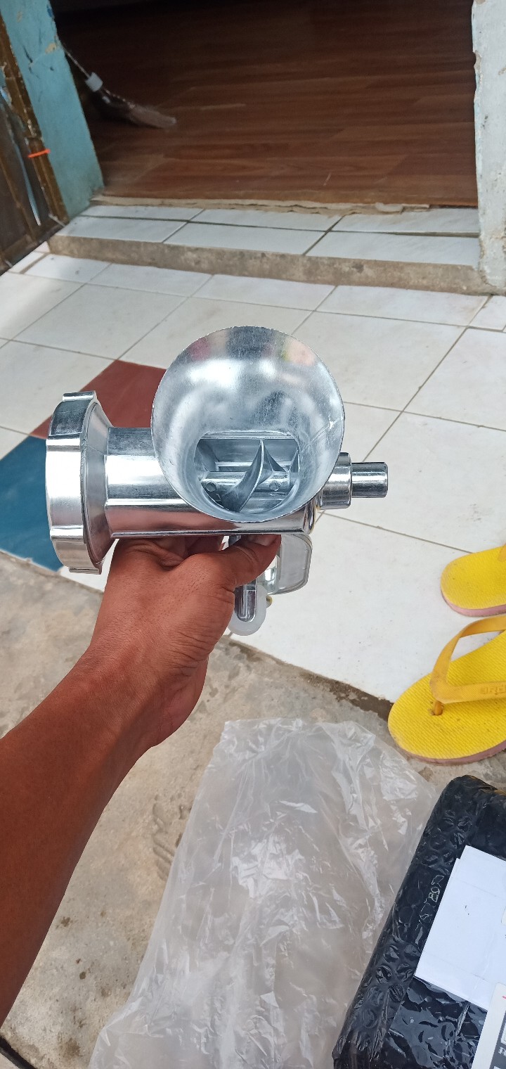 Penggiling Daging Manual Portable Bahan Stainless Steel Mincer Multiuse (meat Grinder)