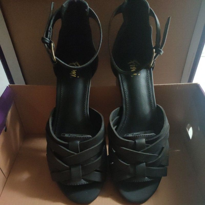 Wedges by Payless Fioni