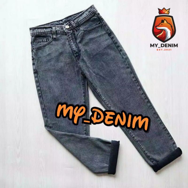 CELANA BOYFRIEND JEANS SNOW WANITA