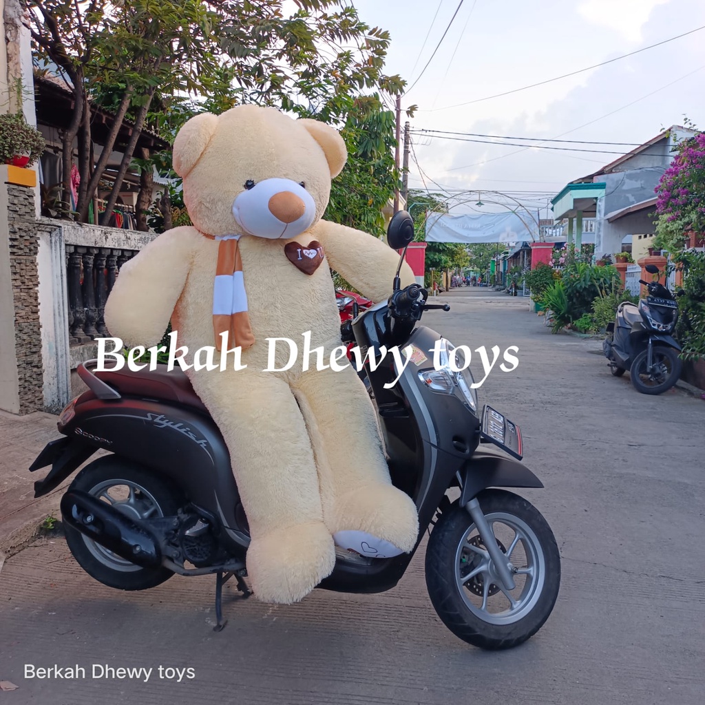 boneka teddy bear super jumbo/teddy bear ukuran jumbo/teddy bear jumbo lengkap dengan syal dan love di dada