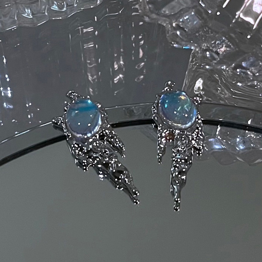 Frigid Anting Tusuk Asimetris Aksen Batu Moonstone Gaya Perancis Untuk Wanita