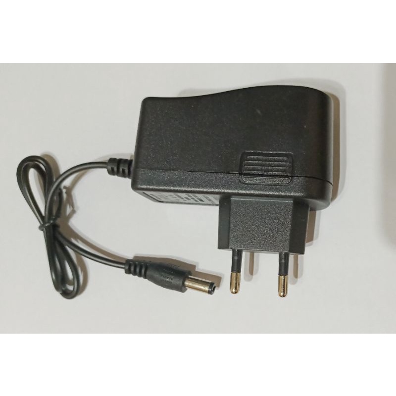 Adaptor 12V 2A untuk LED strip 2835