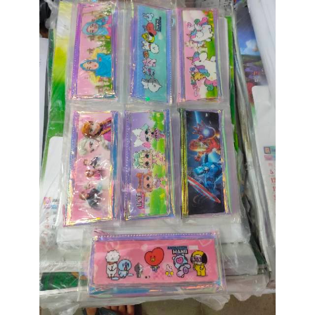 

Tempat pensil air 1 resleting karakter bts atau bt21 terbaru pake lampu