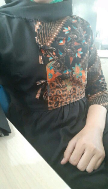 Terlaris Serut Genes Jelita Tunic Navbor Yelbor Whitbor Creambor Tunik Batik Modern Hrb030 Dolbi Dob