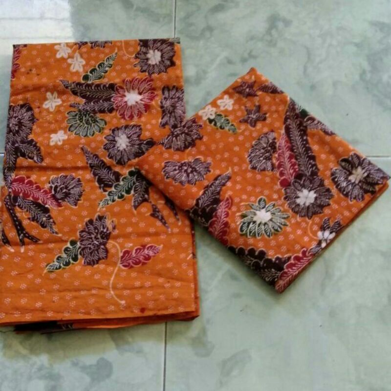 Batik Tulis Tanjung Bumi Batik Couple Sarimbit Batik Hampers Batik Dasaran Orange