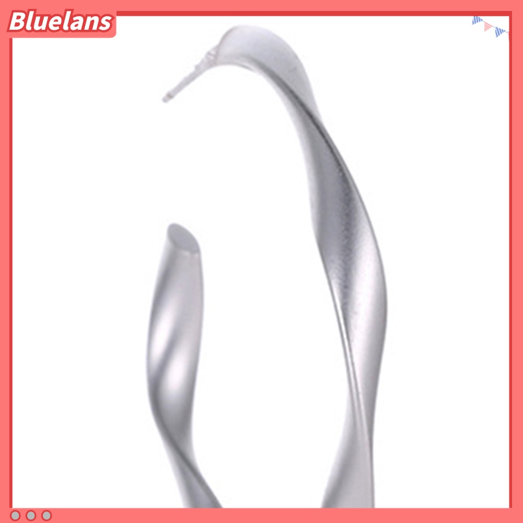 Anting Bentuk Lingkaran Geometris Bahan Alloy Matte Untuk Pesta