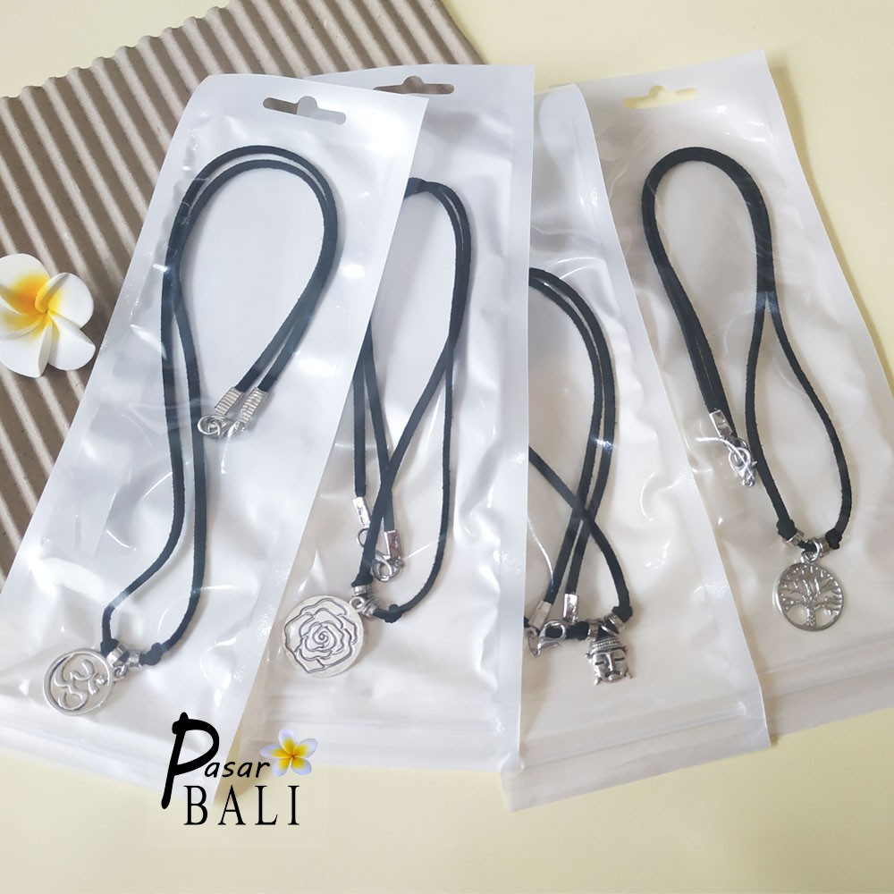 Kalung Bandul Etnik Tali Hitam