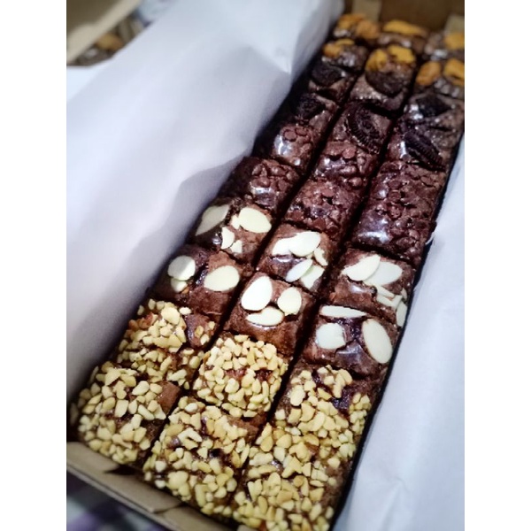 

FUDGY BROWNIES MIX | BROWNIES CHOCOLATE PREMIUM