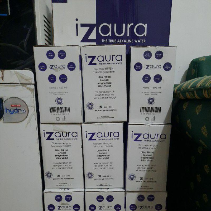 IZAURA ALKALINE WATER 1 DUS 600 ML