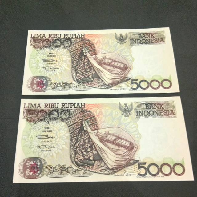 Uang kuno Rp 5000 tahun 1992 sasando