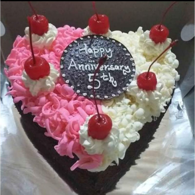 

Kue Ulang Tahun Strawberry Love