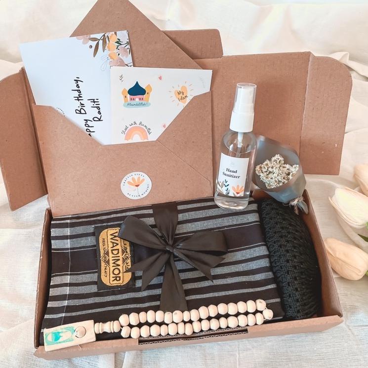 LANGSUNG KIRIM.. HAMPERS PAKET IBADAH SHOLAT COWOK | HAMPERS LEBARAN | KADO ULANG TAHUN | KADO WISUD