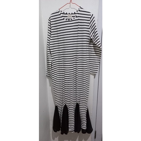PRELOVED DRES NUNA