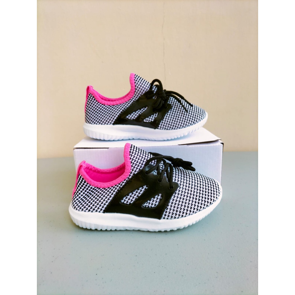 CATRA Sepatu Sports Sneakers Anak Import Size Usia 2.5 - 6.5 Tahun