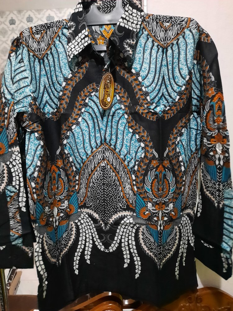 Kemeja Batik Motif Madu Panjang