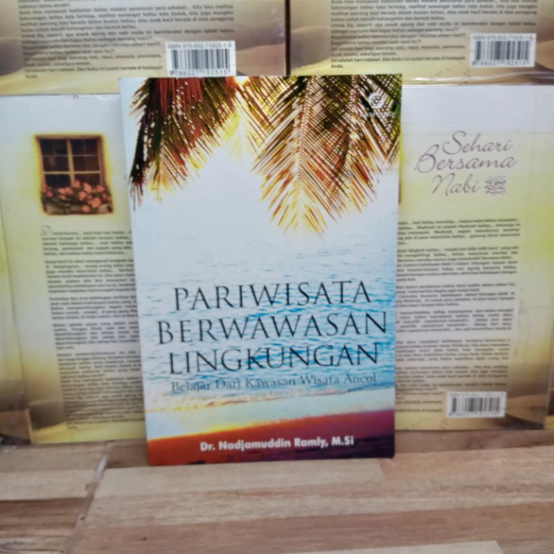 

BUKU ORIGINAL - PARIWISATA BERWAWASAN LINGKUNGAN