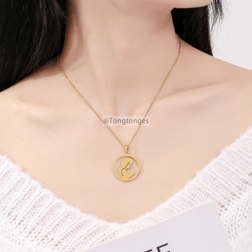 【CELEB】Simple Daisy Pendants Necklaces Women Man Charm Collar Jewelry Korean Design Romantic S75