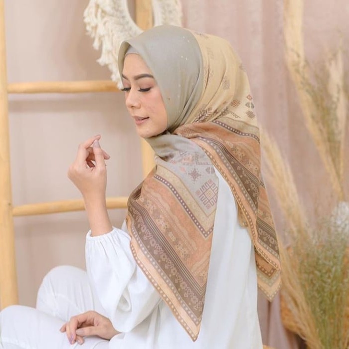 Promo Hijab Segiempat Motif Deenay Sumba Hijau Terlaris Limited