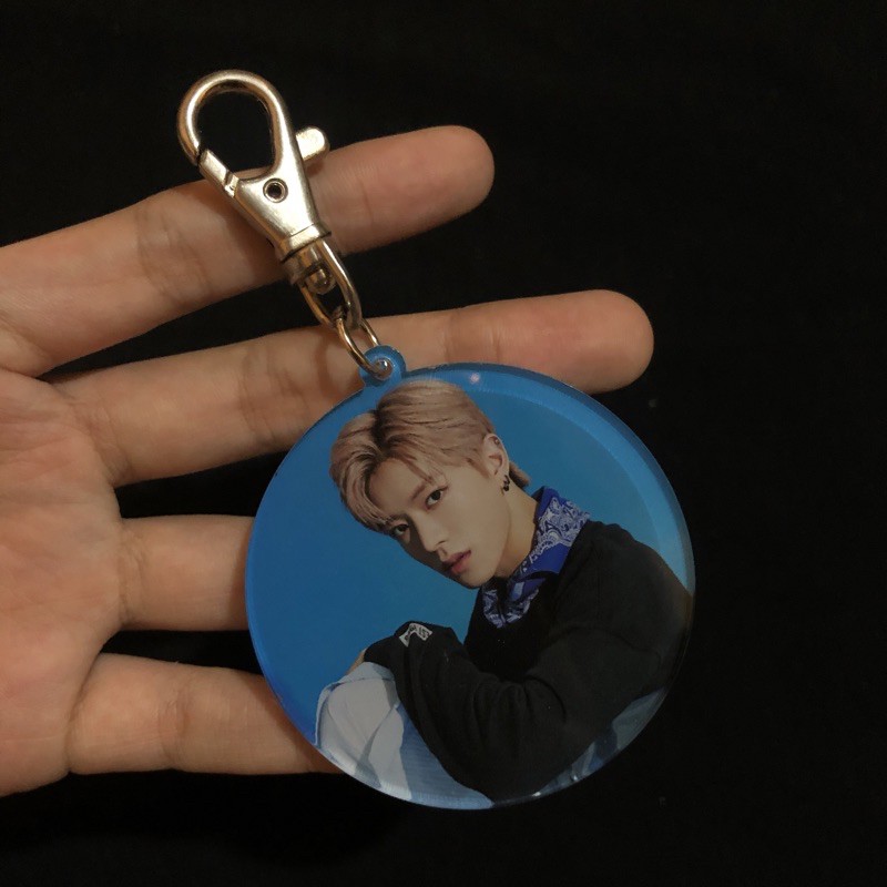 CHAIN GANTUNGAN KUNCI YUTA NCT 127
