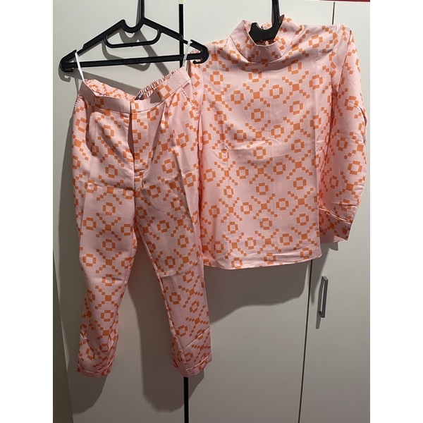 Preloved Sideline Obi ikat series set (Blouse & Pants)