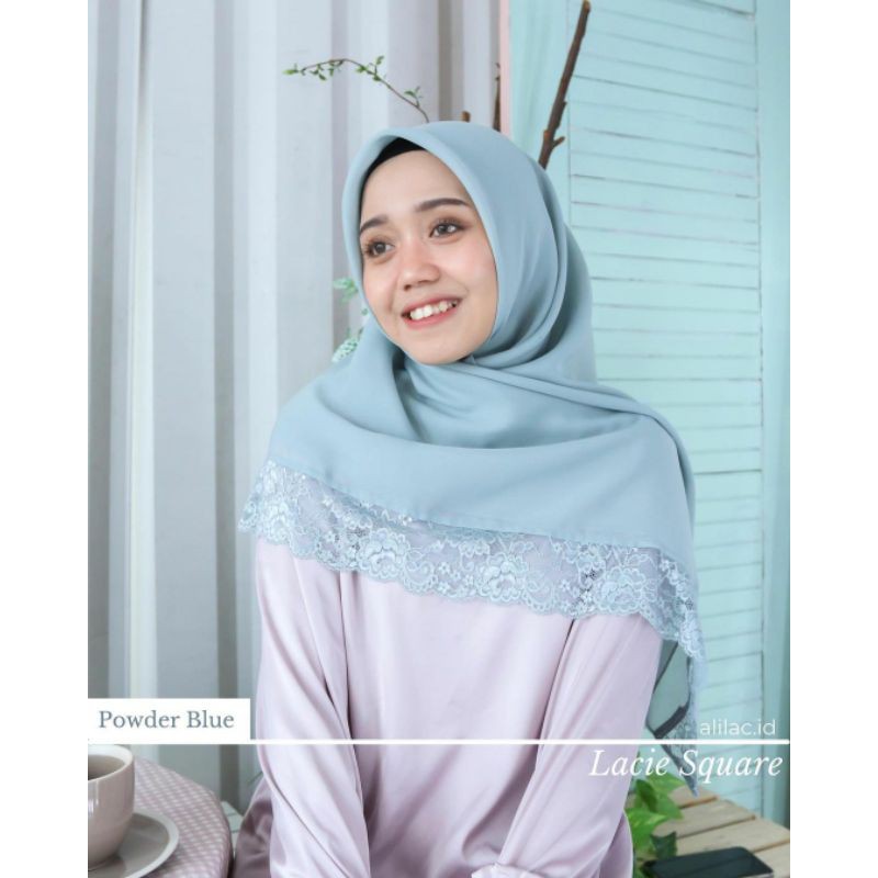 Lacie Square by Alilac