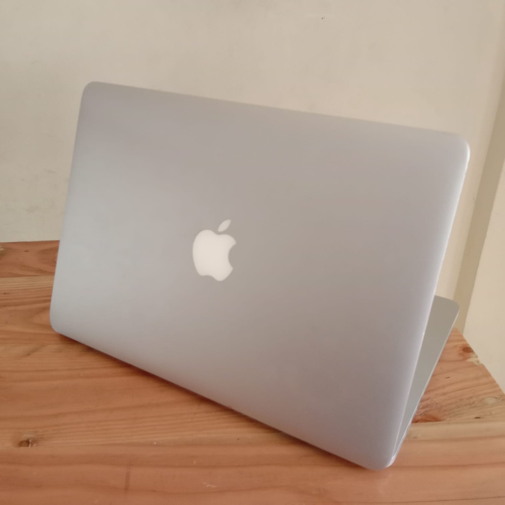 Macbook Pro 2014 Retina 13 Inch RAM 8 GB / SSD 128 / 256 GB Second Original