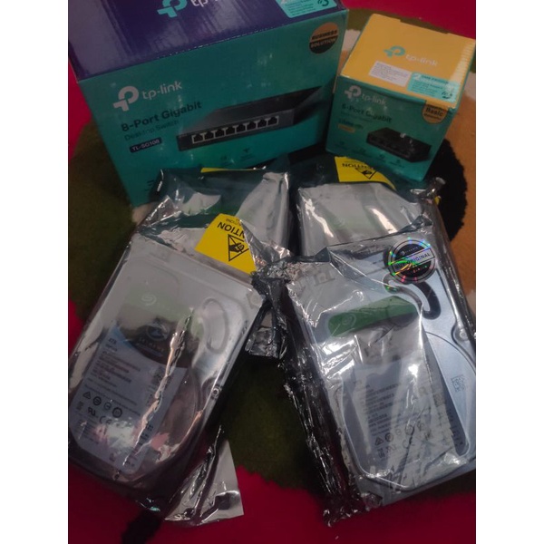 Hardisk 4TB & Switch Tp-Link