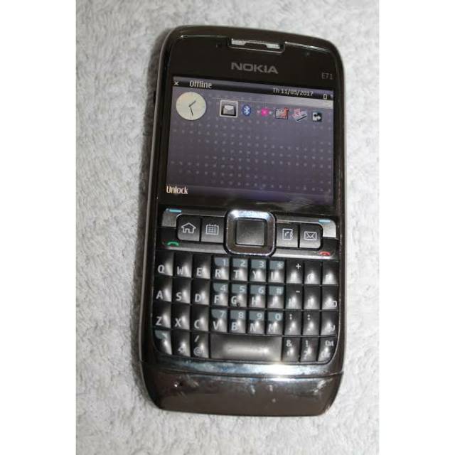 Nokia E71 second normal lecet pemakaian