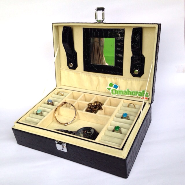 Jewelry Box and Accesories / Kotak Tempat Perhiasan Koper Box Cincin Anting Gelang Antam Logam Mulia