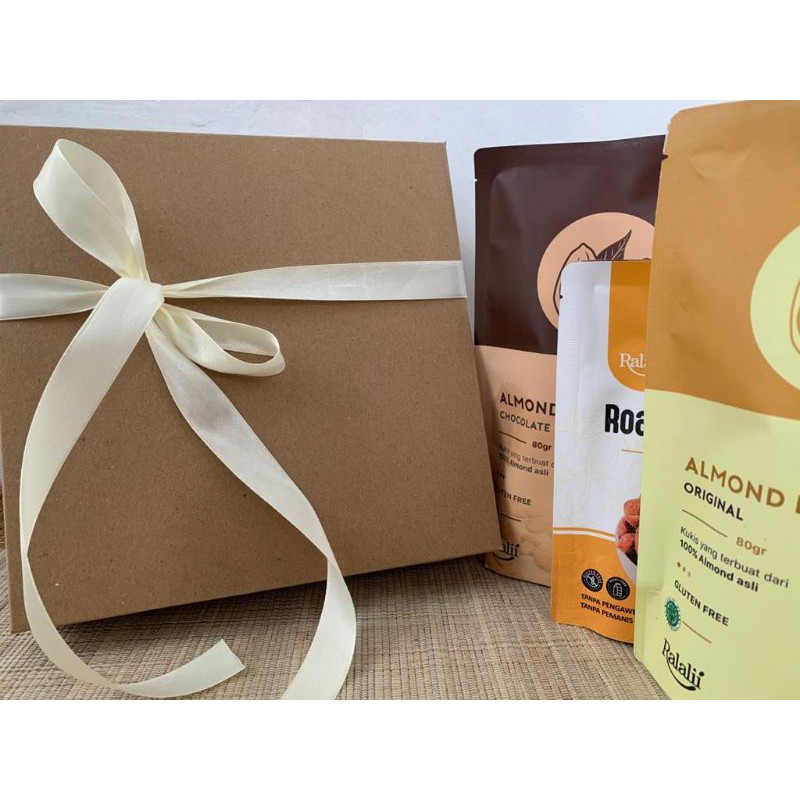 

Almond Pack for Rayya/ gift set idul fitri almond ralalii hampers lebaran kue almond cemilan sehat