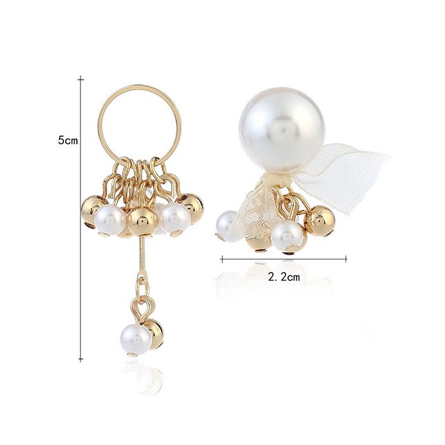 LRC Anting Tusuk Fashion Gold Color Pearls Decorated Asymmetric Earrings