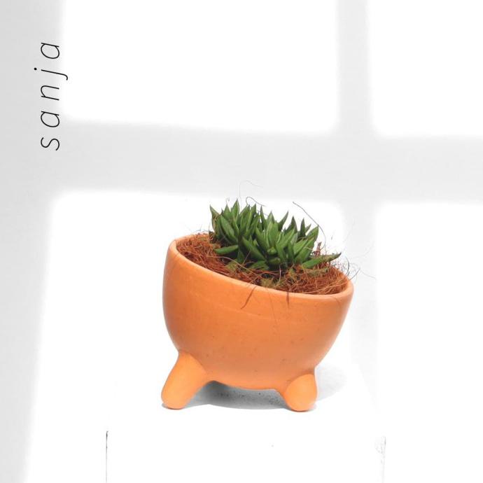 K L E I Pot Tanah Liat Terakota Terracotta Sanja K L E I Pot Tanah Liat Terakota Terracotta Sanja