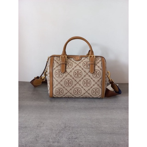 TAS SELEMPANG WANITA BAHU TB T MONOGRAM JACQUARD DUFFLE