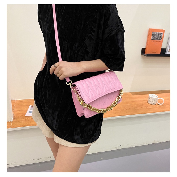 Tas Slempang Fashion Wanita Bahan Kulit PU Dengan Tali Rantai Style Korea Tas Bahu Shoulder Bag Hand Bag Wanita Cewek Fashion Elegan Simple Model Terbaru Kulit korea tas selempang wanita kekinian  COD Azgalery T218